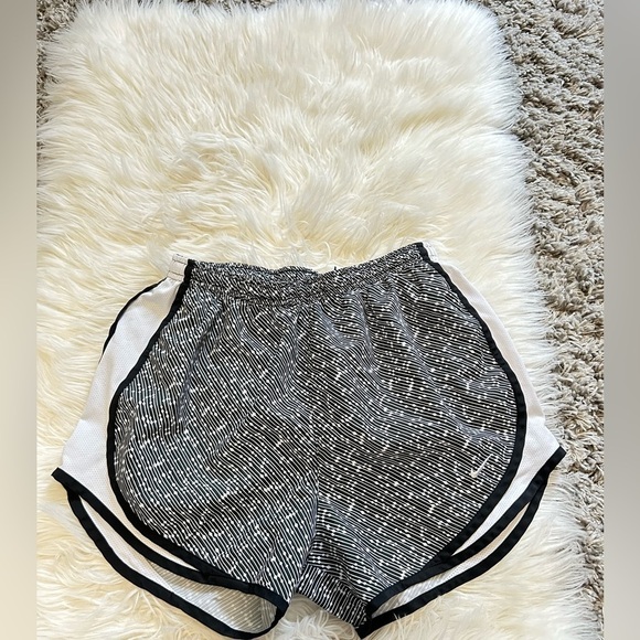 Gray Running shorts - Picture 1 of 1